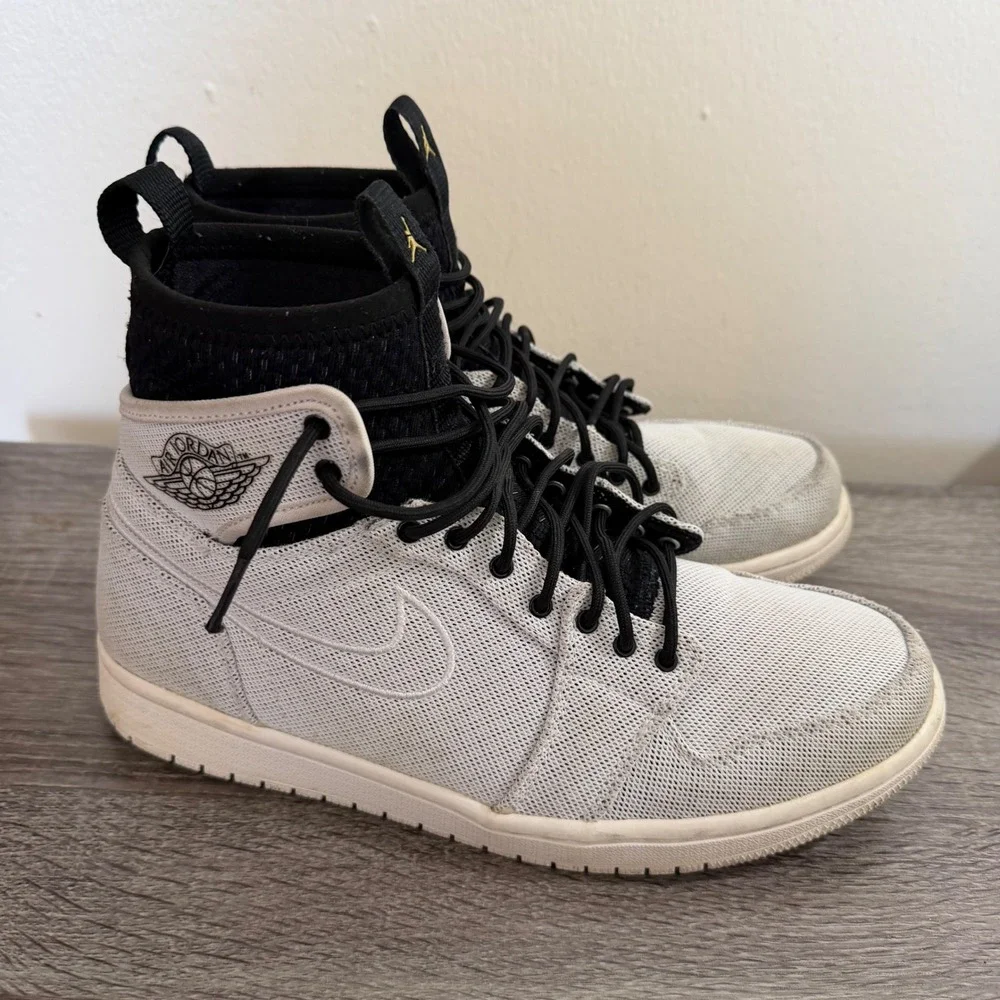Jordan Air Jordan 1 Retro Ultra‎ High Light Bone Black 844700-132 Mens 9.5